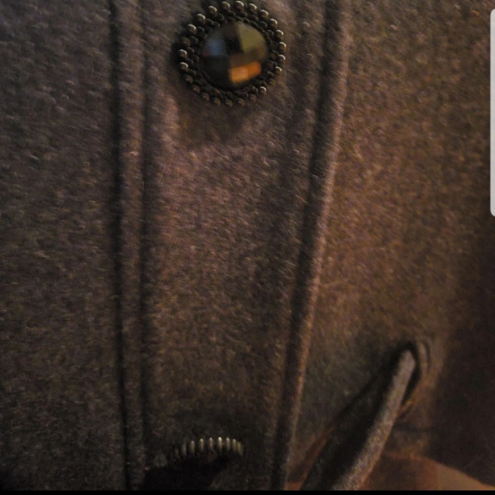 Jacket - Picture 3 of 4